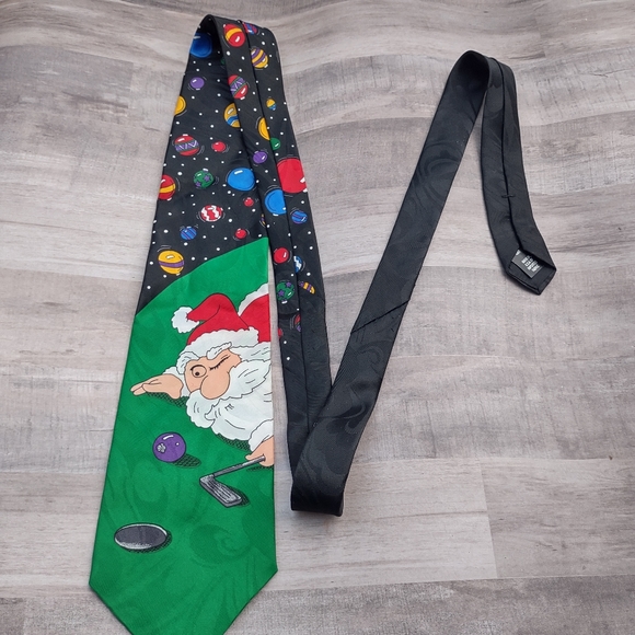 Hallmark Golf Men's Vintage Santa Claus Golf Tie - Picture 2 of 6